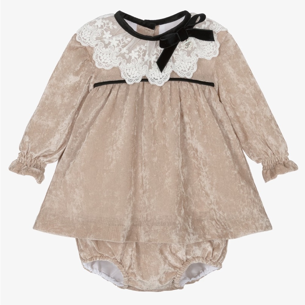 Foque Taupe Velvet Long-Sleeve Top with White Lace Collar and Black Bow